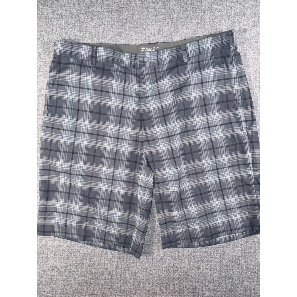 Nike Golf Tour Performance Dri-FIT Plaid Shorts Mens 40 Grey White‎ Checkered